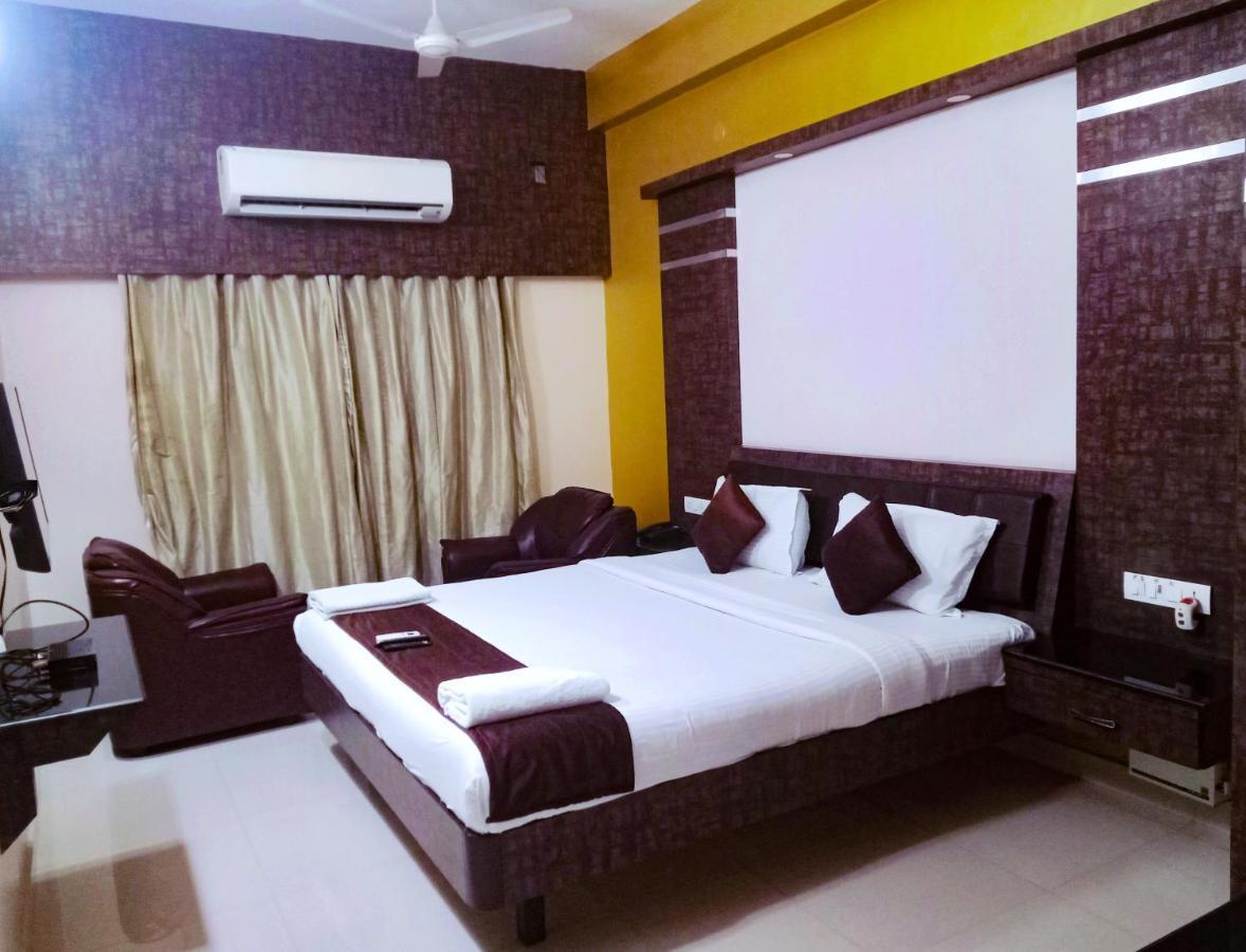 Pine Tree Aparthotel Kanchipuram Εξωτερικό φωτογραφία
